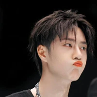 Vương Nhất Bác