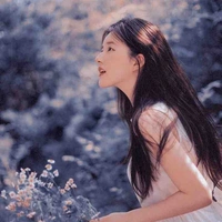 Triệu Lộ Tư ( Mẹ Anh )