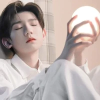 Vương Nguyên ( papi c.anh)