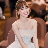 Nhã Phương ( mẹ ngọc )