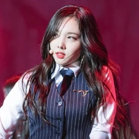 Im Nayeon
