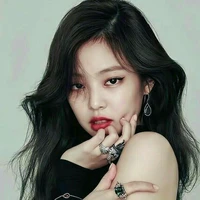 Jennie Kim(Em)
