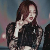 JENNIE