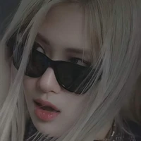 Park Chaeyoung ( Rosé)