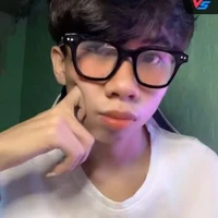 Văn Hoàng😽