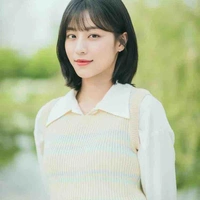 Trịnh Thảo Nhiên_mẹ N.Phong_hiệu trưởng