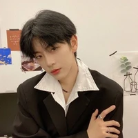 Trần Anh Tú-hắn