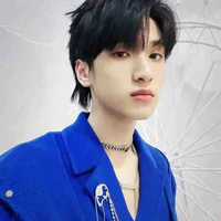 Tường 300tệ 🐻