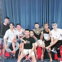 *các ae trong team 
