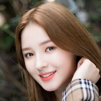 Nancy - chị dâu cô