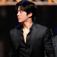 Kim Seokjin - mẹ nàng