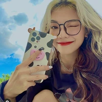 Ciin ( bạn sam + sim)