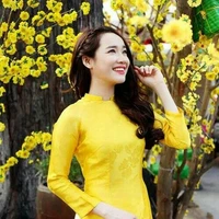 Phương ( mẹ cô )