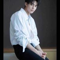 Mặc quân anh nu9