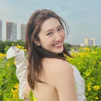 Thúy Ngân 17tuổi