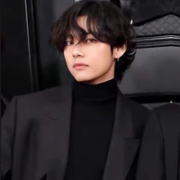 Kim Taehyung - Hắn