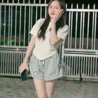 Hạ Yến Hoa/Tác giả/