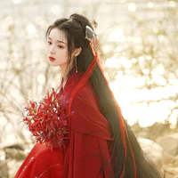 Uyển Cơ- Hoàng Tuyên