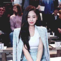Kim Jennie ( Ny Jisoo)