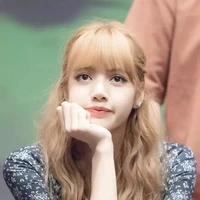 La Lisa(Chị họ anh ny Róse )