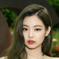 Min Jennie(chị anh ny Jisoo)