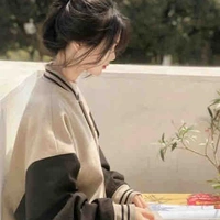 Ngôn Hạ Nhiên / Đinh Hạ Nhiên ( Low Larry ) / cô / 