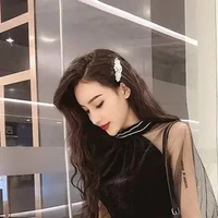 Nguyễn Thị Hồng(mẹ nữ9)