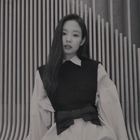 KIM JENNIE ( em )