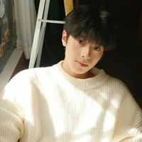 Lưu Ý Minh(nam⁹)