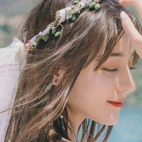 Địch Lệ Nhiệt Ba(chị họTC,TN)