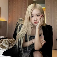 Park Chaeyoung (Em)