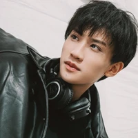 Trần Tứ Húc_🌻