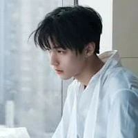 Vương Tuấn Khải