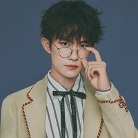 Dịch Dương Thiên Tỉ