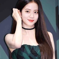 Kim Ji-soo-jisoo