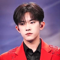 Dịch Dương Thiên Tỉ