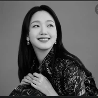 Kim Go Eun ( mẹ chaeyoung)