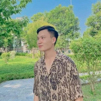 Hiếu (bạn Hoàng,H.Anh,Dương,nyHảo)