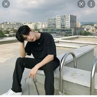 Vương Bách Thần (n9)