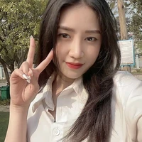 quỳnh- bạn nhung