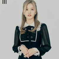 Sana (Hạ, rickits trong trường)