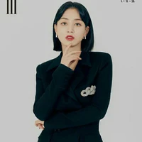 Jihyo (Bảy , bí thư 2 trong lớp)