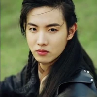 Jung Hoseok( em trai của Namjoon)