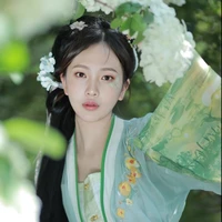 Park Sooyoung(tam công chúa triều Park)