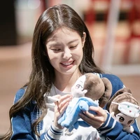 kim jennie -1234 tuổi