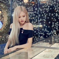 Park Chaeyoung ( Rosé)
