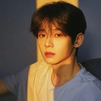 Vương Thiên Gia Bảo/ na9