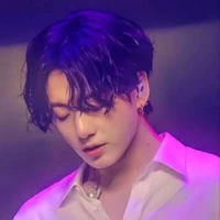 Jeon Jungkook( nữ9 )
