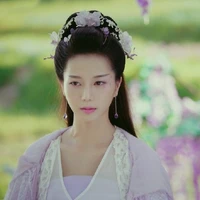 Hoa Thần