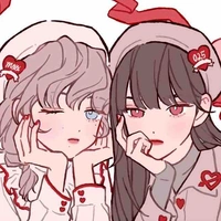 Chị em sinh đôi nhà Hương